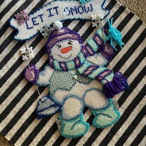 Plastic canvas ensemble Christmas wall decor